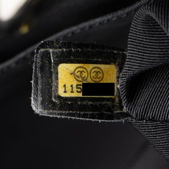 Chanel Caviar Leather Grand Shopping Tote - Picture 6 of 15